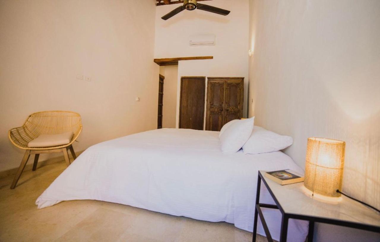 Karakali Boutique Hotel Mompos Exterior photo